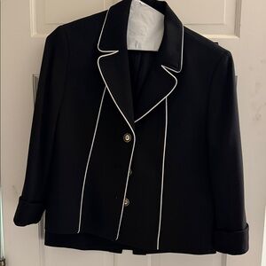 Tahari by Arthur S Levine Black Women's suit with White Piping